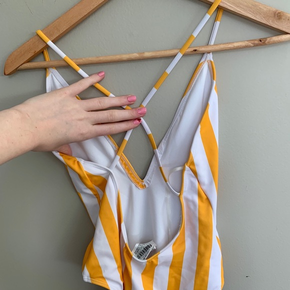 Never worn once piece bathing suit - Picture 2 of 2